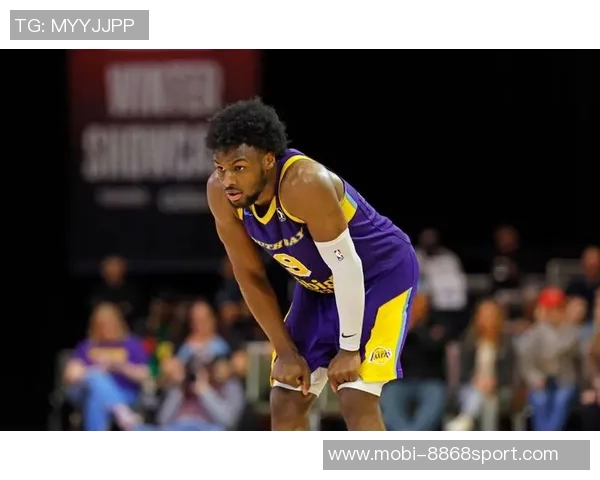 雷迪克称斯玛特等人是布朗尼的导师深入解析布朗尼的角色定位与发展方向